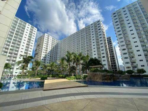 Shore D10 Near Mall Of Asia- Airport * Manila