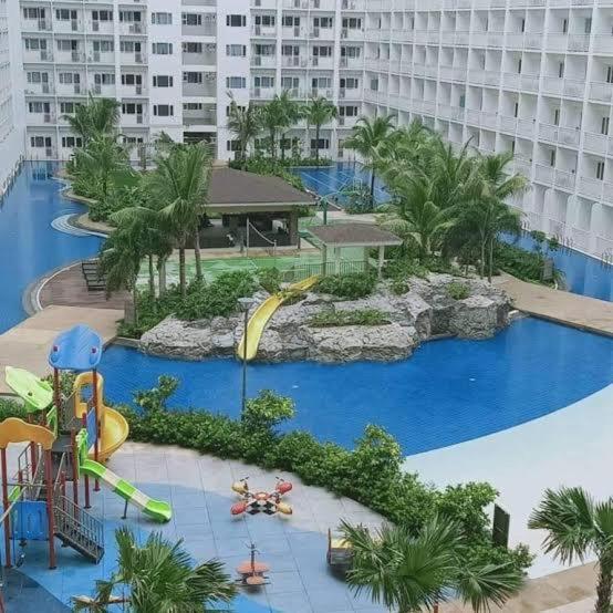 Shore D10 Near Mall Of Asia- Airport Apartment